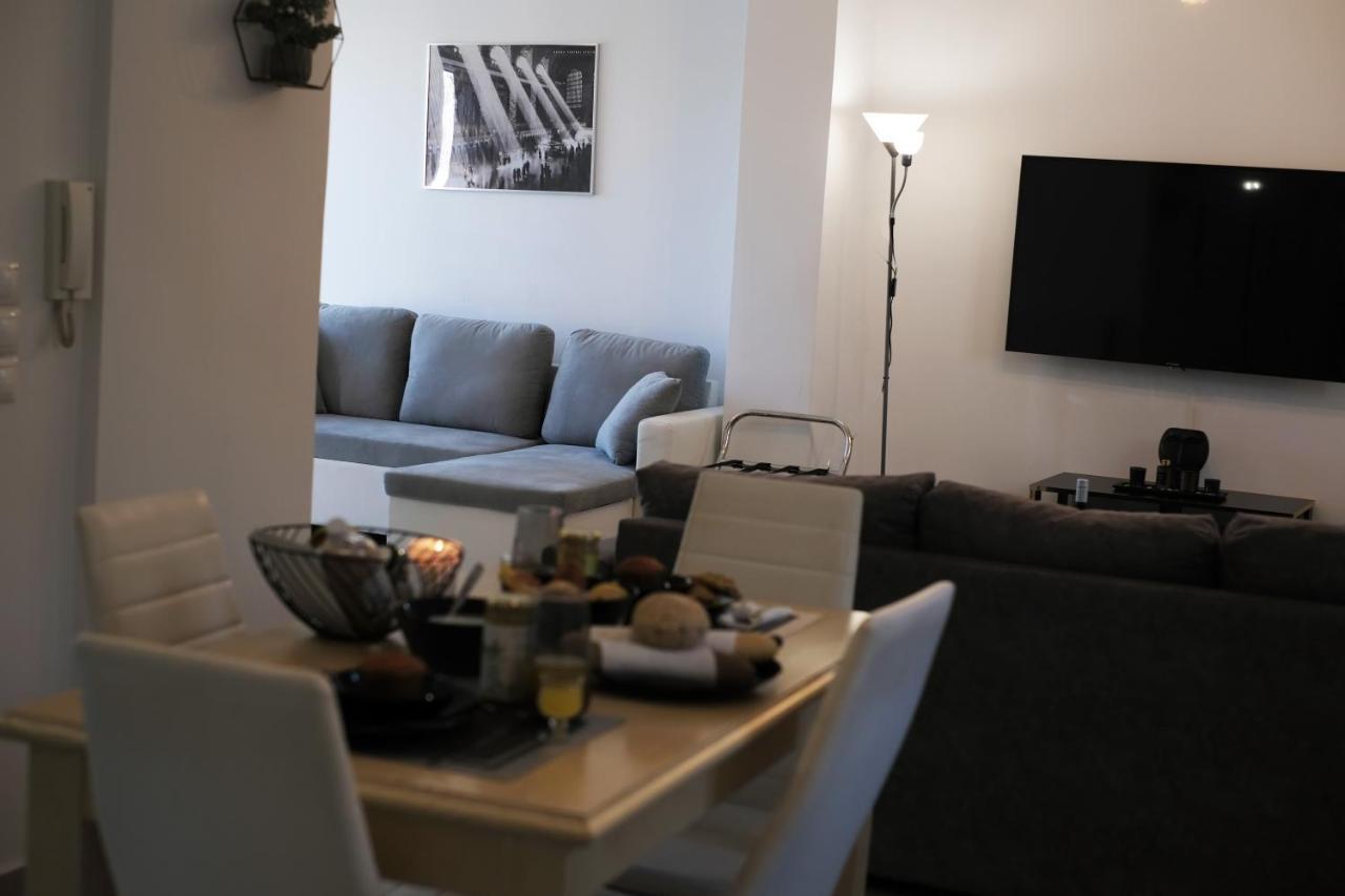Emvi Apartments II Near Airport Vravrona Eksteriør bilde